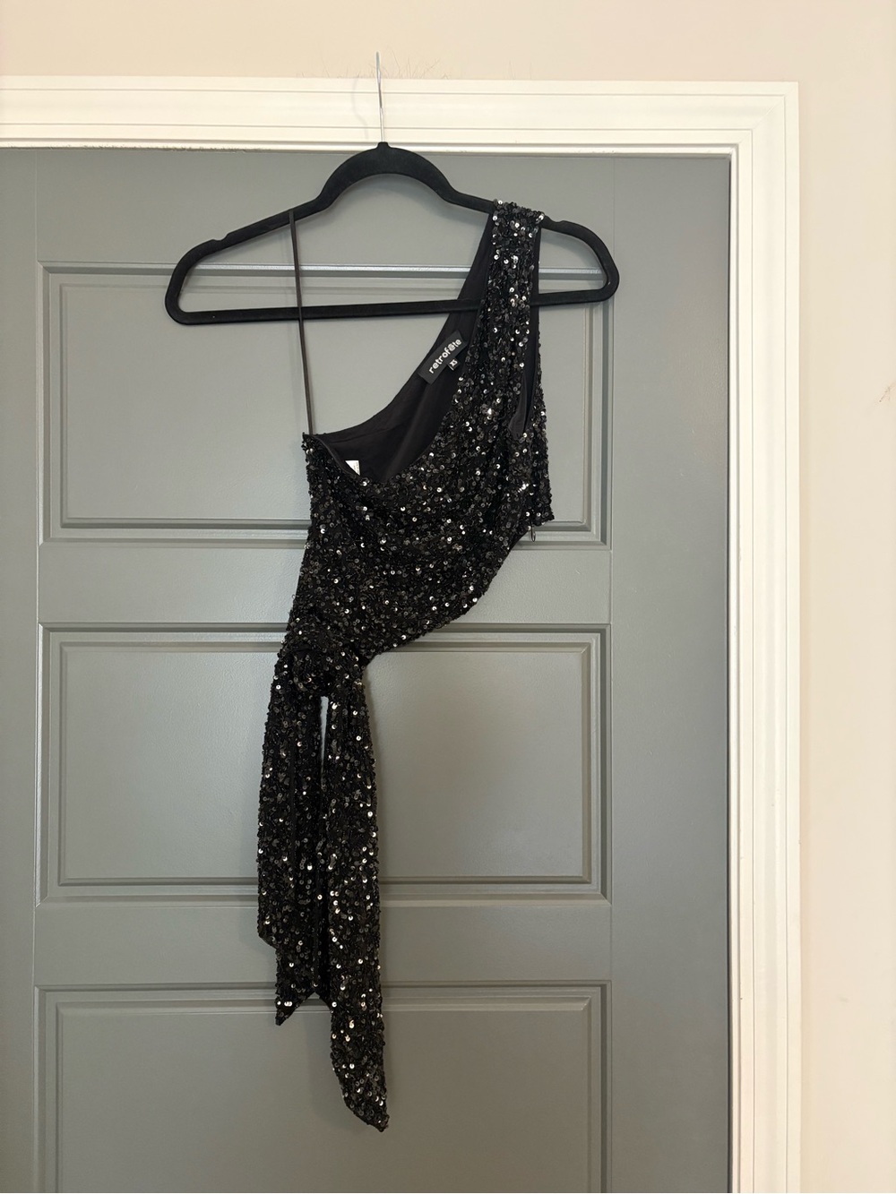 Retrofête Black Sequin One Shoulder Asymmetrical Drape Top XS